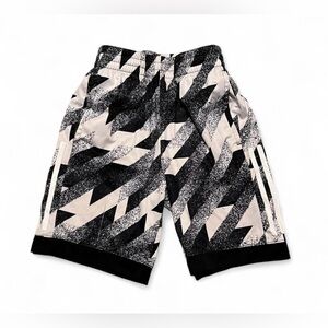 Adidas Boys Monochrome Graphic Shorts Athleisure School Spring Sports Size 10